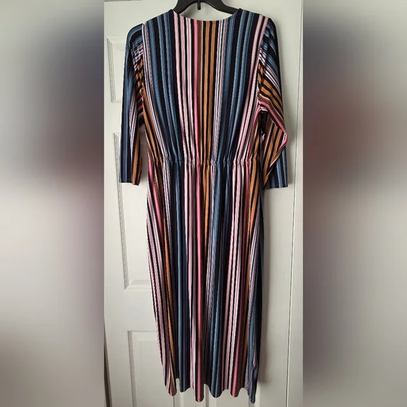 Lane Bryant Surplice-Neck Side-Ruched Midi Dress Size 18/20 - Picture 9 of 15